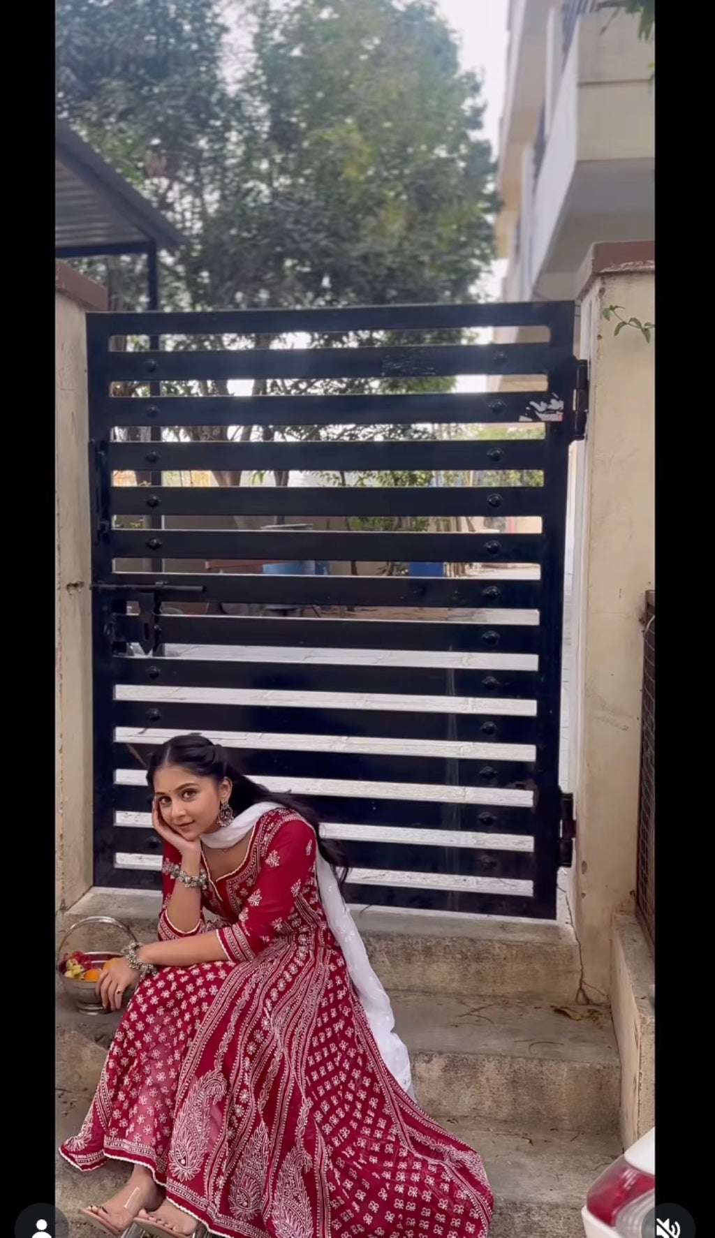 09FJ Jabili Chikankari Anarkali