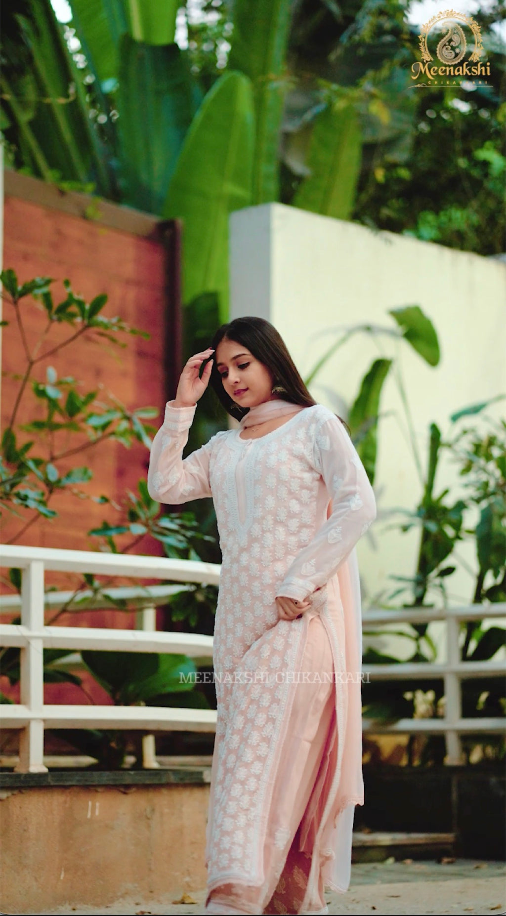 05FJ Jabili Chikankari Kurti Pant Set