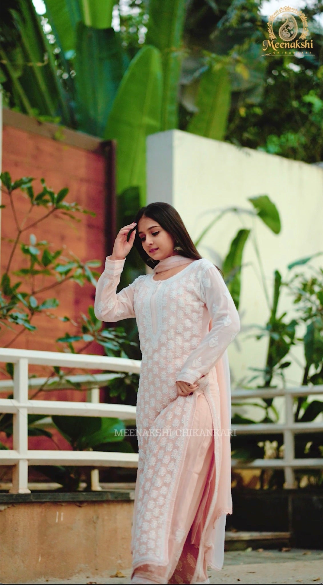 05FJ Jabili Chikankari Kurti Pant Set