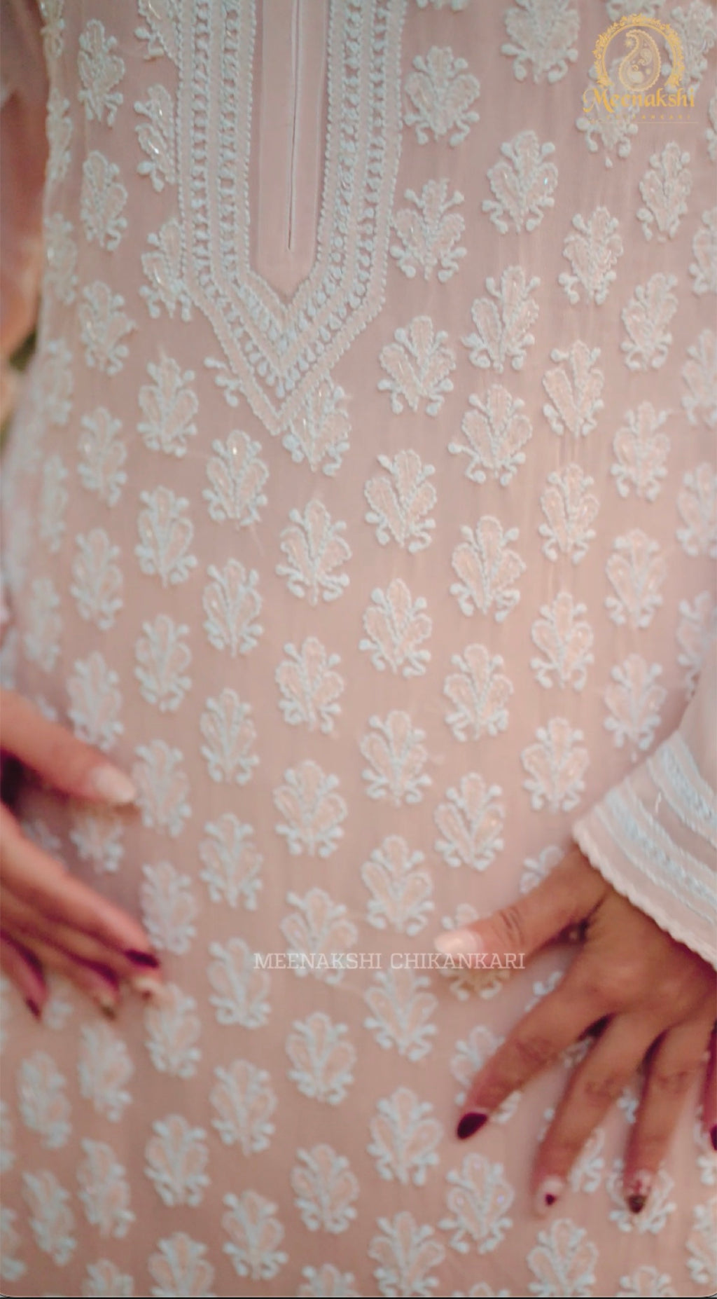05FJ Jabili Chikankari Kurti Pant Set