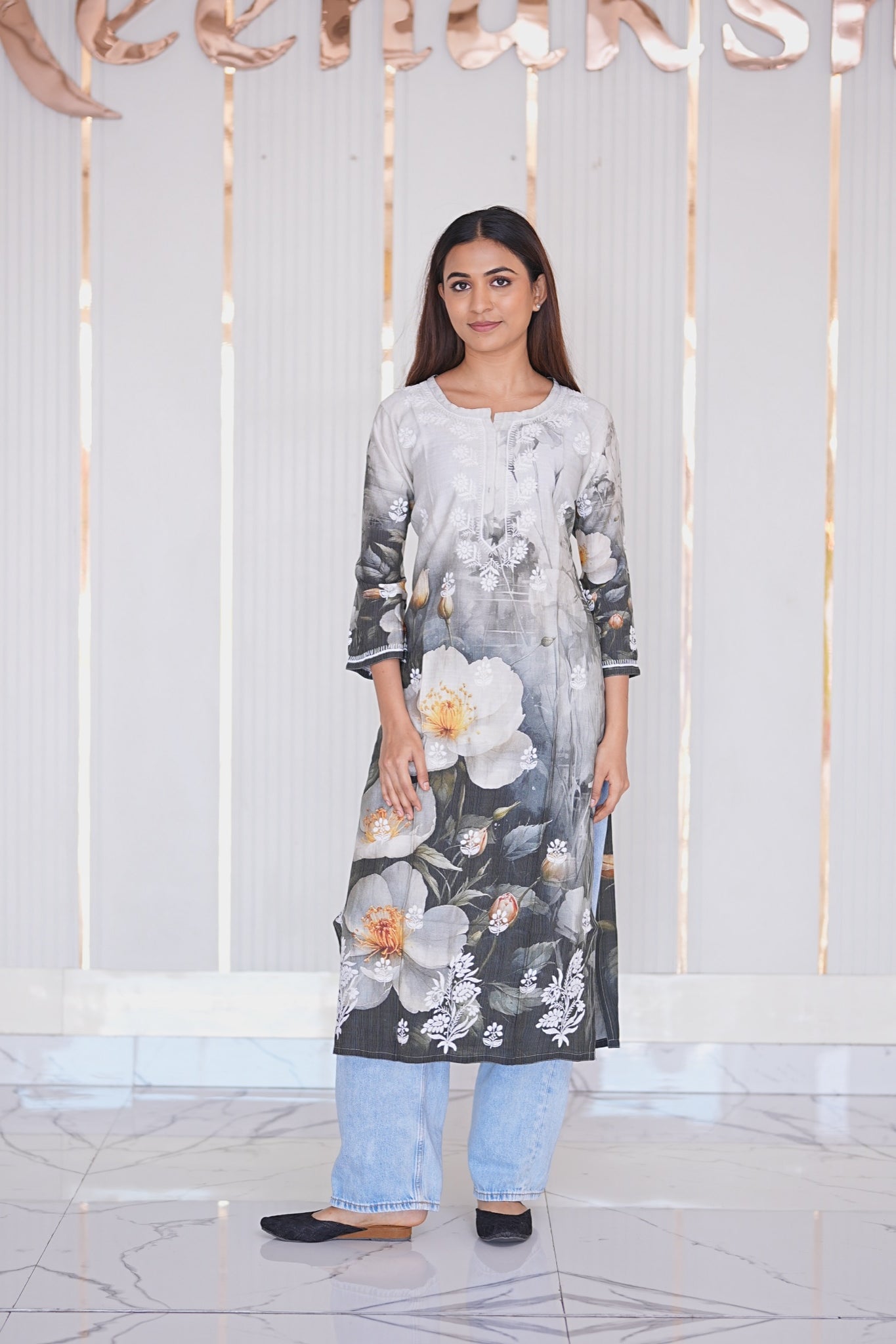 25M Medha Chikankari Long Kurti
