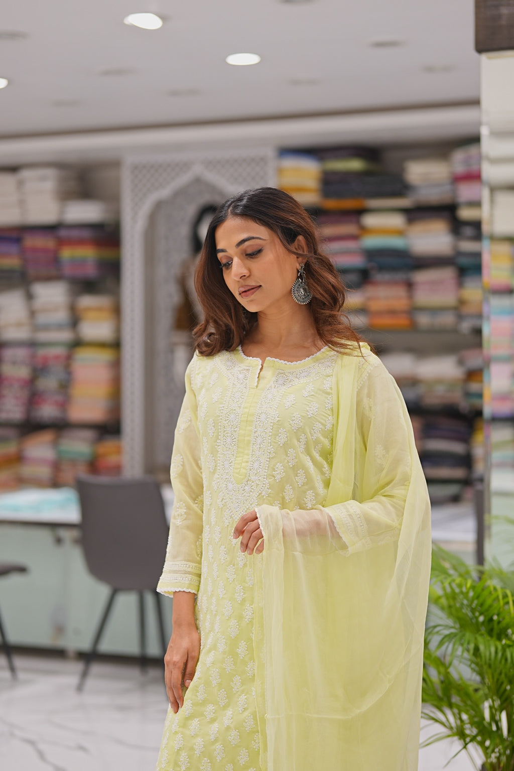 33M Medha Chikankari Kurti Pant Set