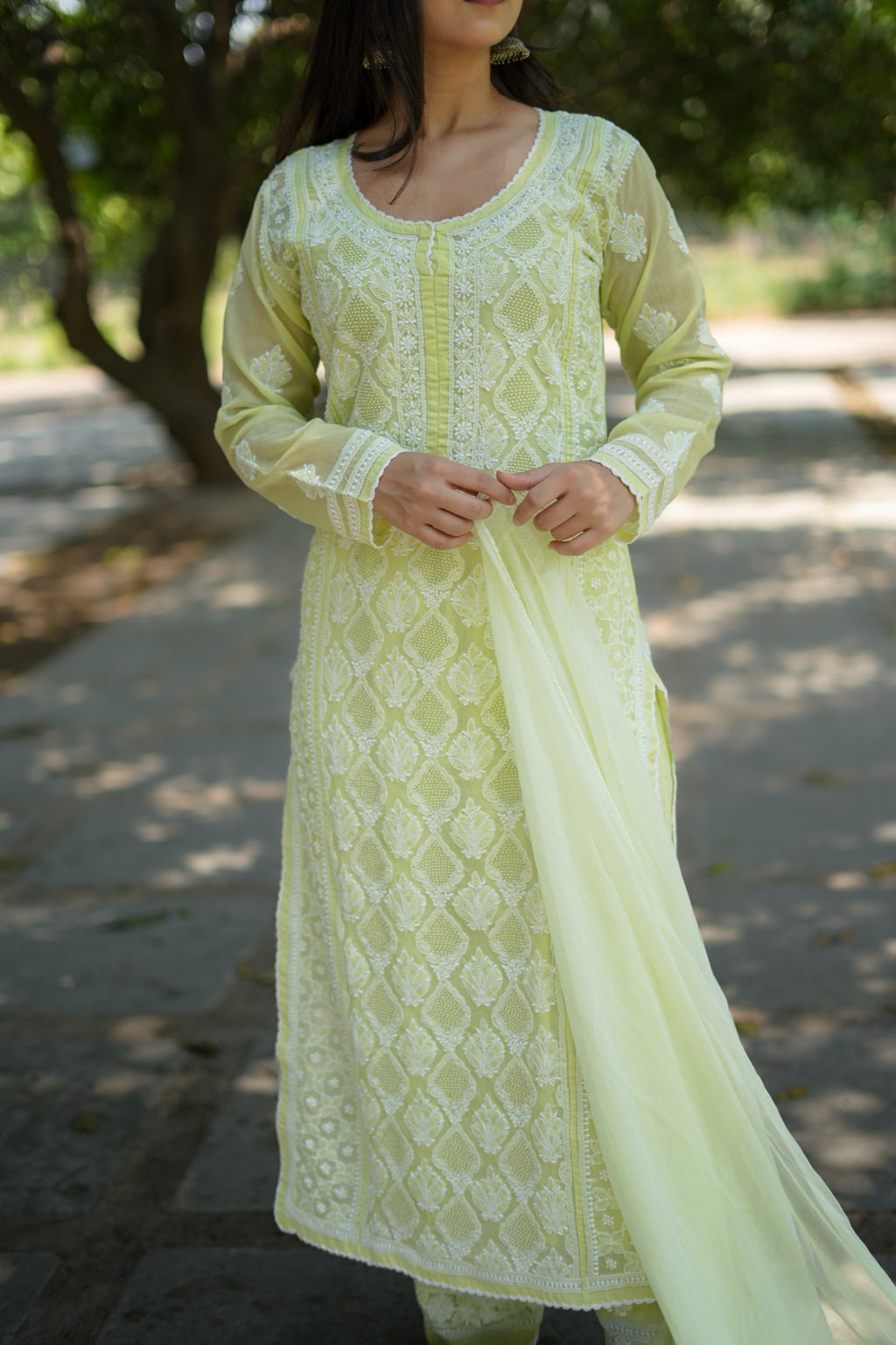 05SJ Jabili Chikankari Straight Kurti Narrow Pant Set