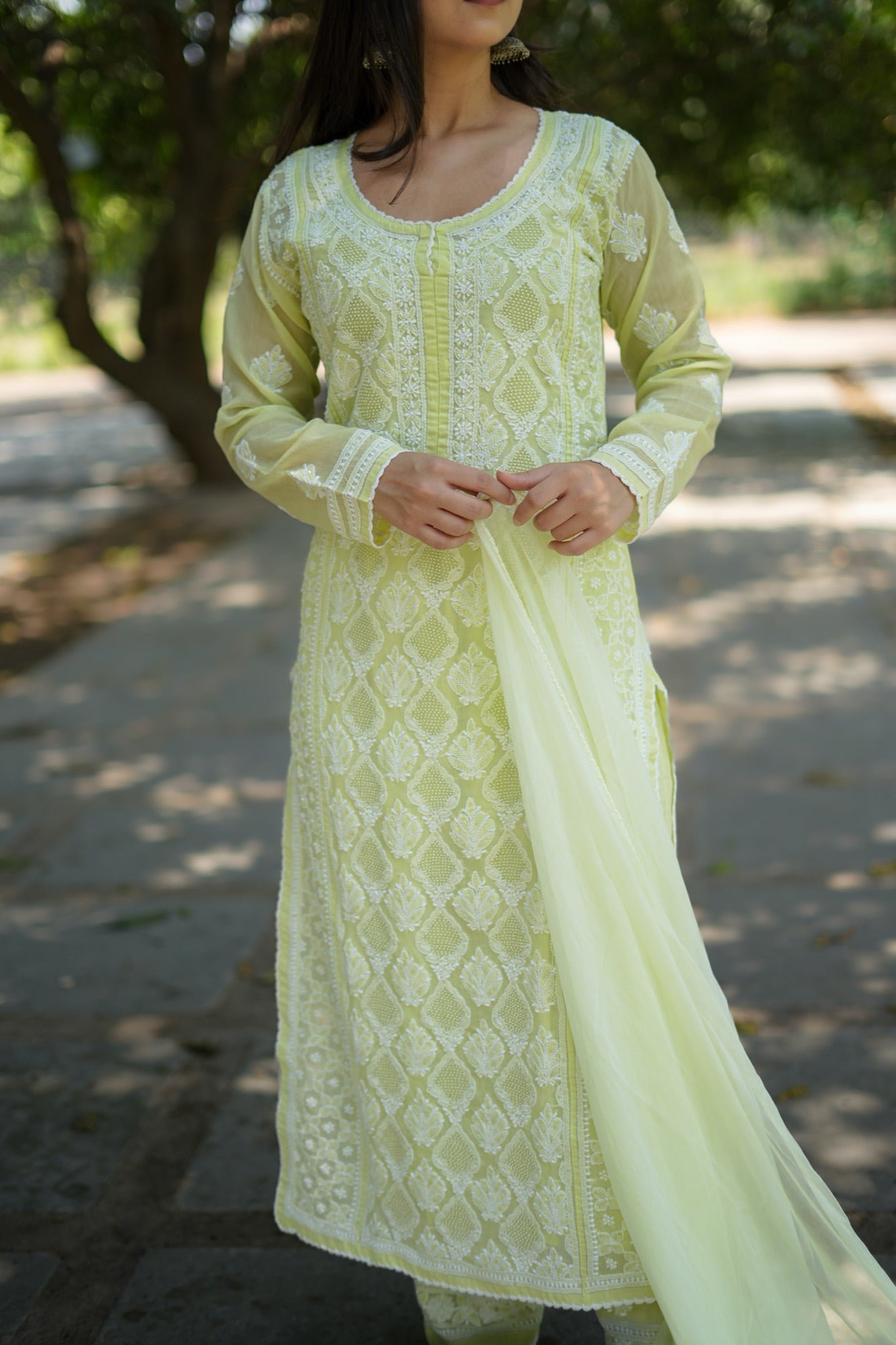 05SJ Jabili Chikankari Straight Kurti Narrow Pant Set