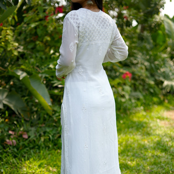 07SJ Jabili Chikankari Kurta