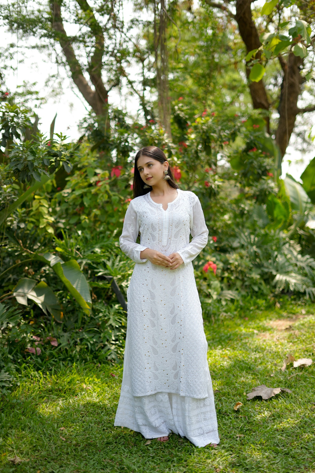 07SJ Jabili Chikankari Kurta