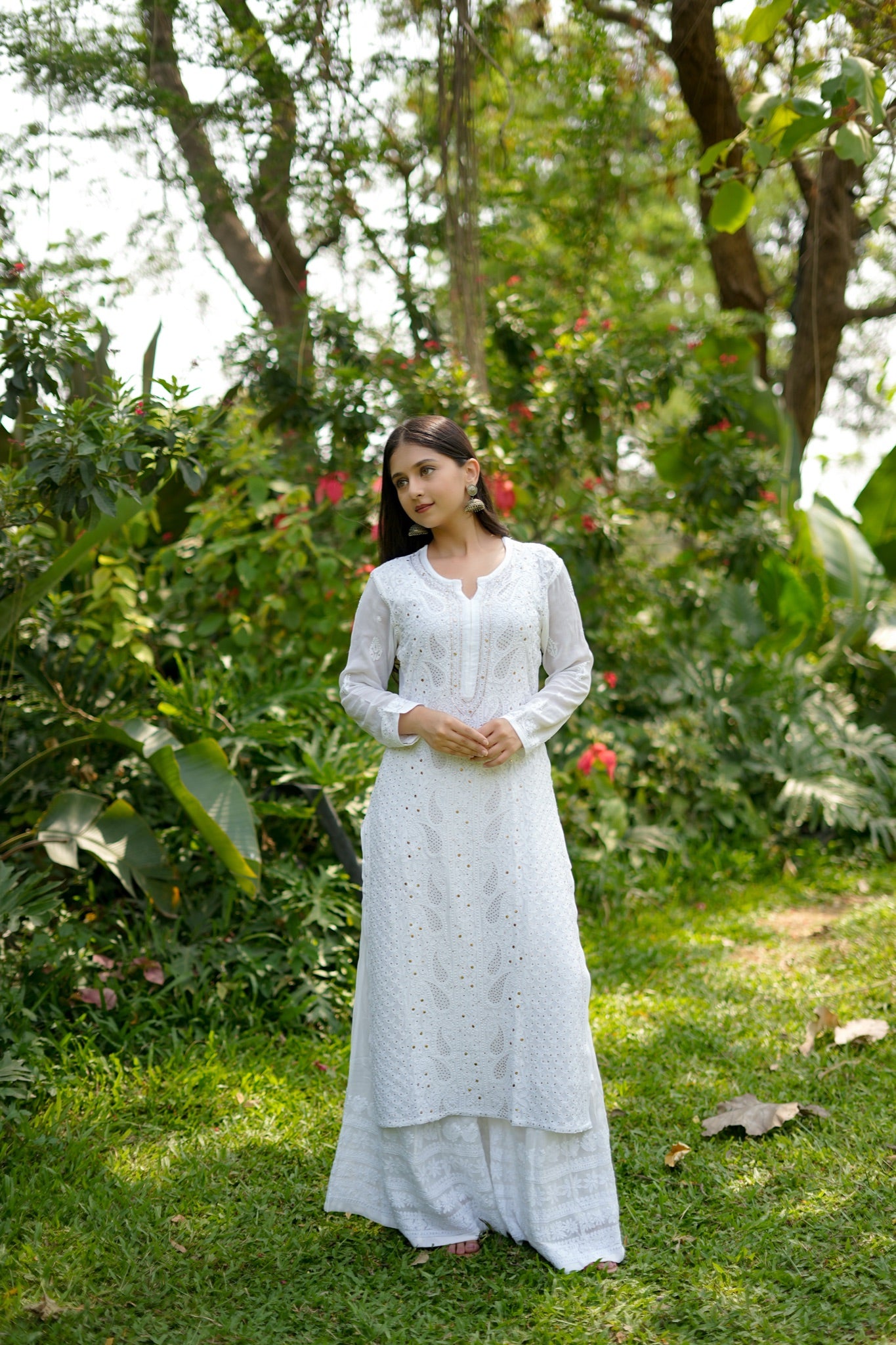 07SJ Jabili Chikankari Kurta